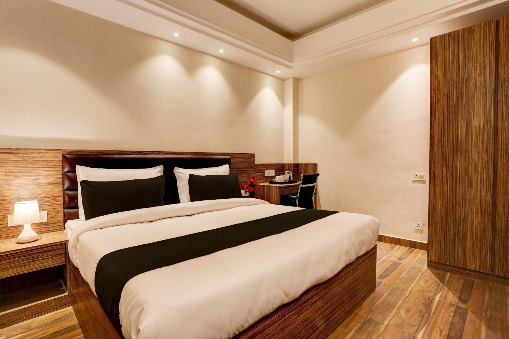 Hotel Super Collection O Stargaze Kanpur Exterior foto
